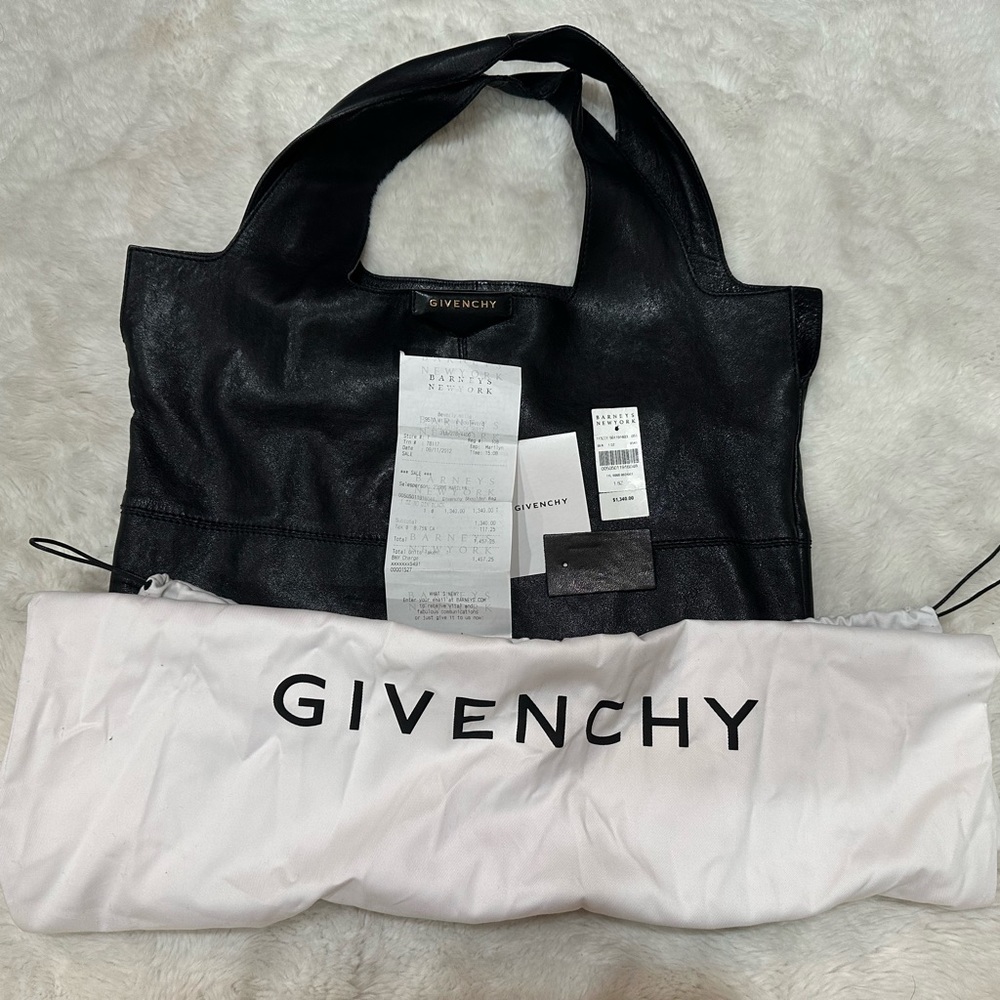 Givenchy “George V” leather bag - Picture 10 of 15